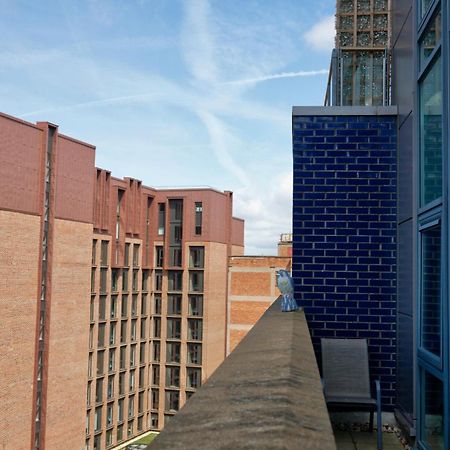 Sidemersey Livings- Convenient 1-Bedroom Flat With A View, Central Liverpool Esterno foto
