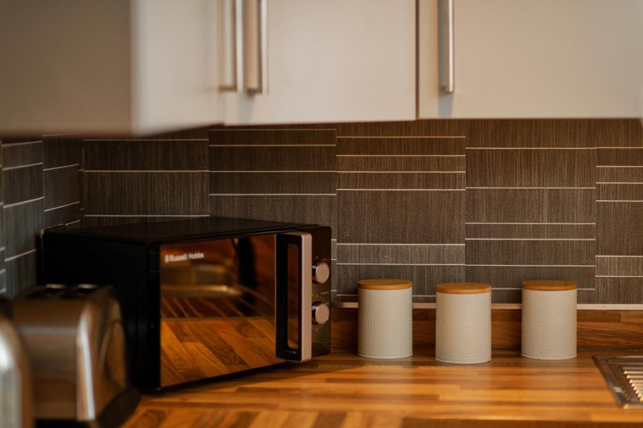 Sidemersey Livings- Convenient 1-Bedroom Flat With A View, Central Liverpool Esterno foto